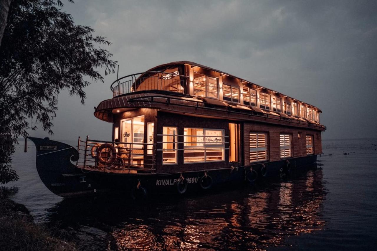 Venice Premium Houseboats Alleppey アーラップーザ県 エクステリア 写真