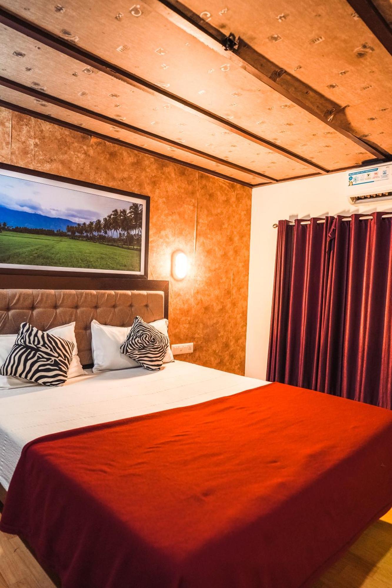 Venice Premium Houseboats Alleppey アーラップーザ県 エクステリア 写真