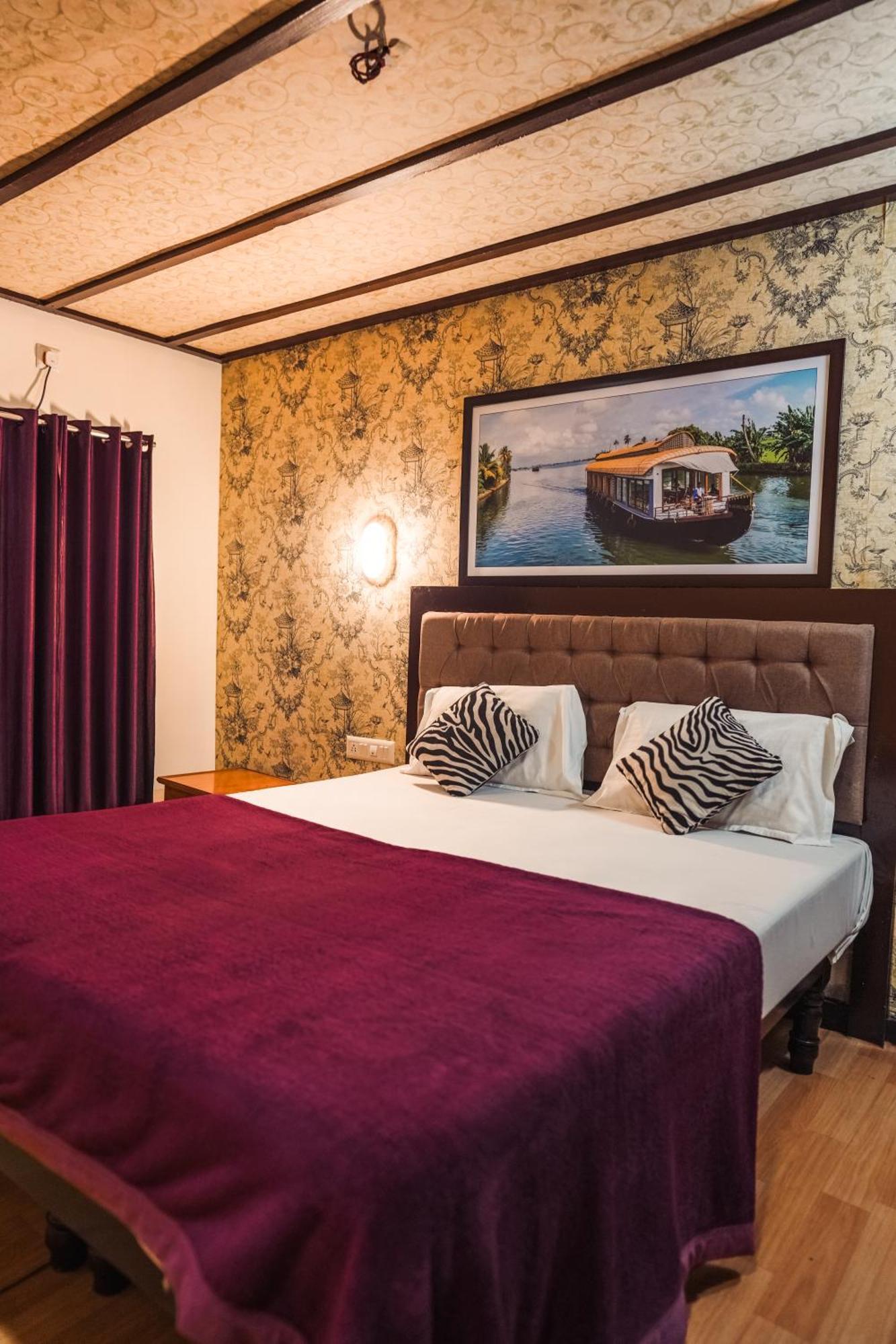 Venice Premium Houseboats Alleppey アーラップーザ県 エクステリア 写真