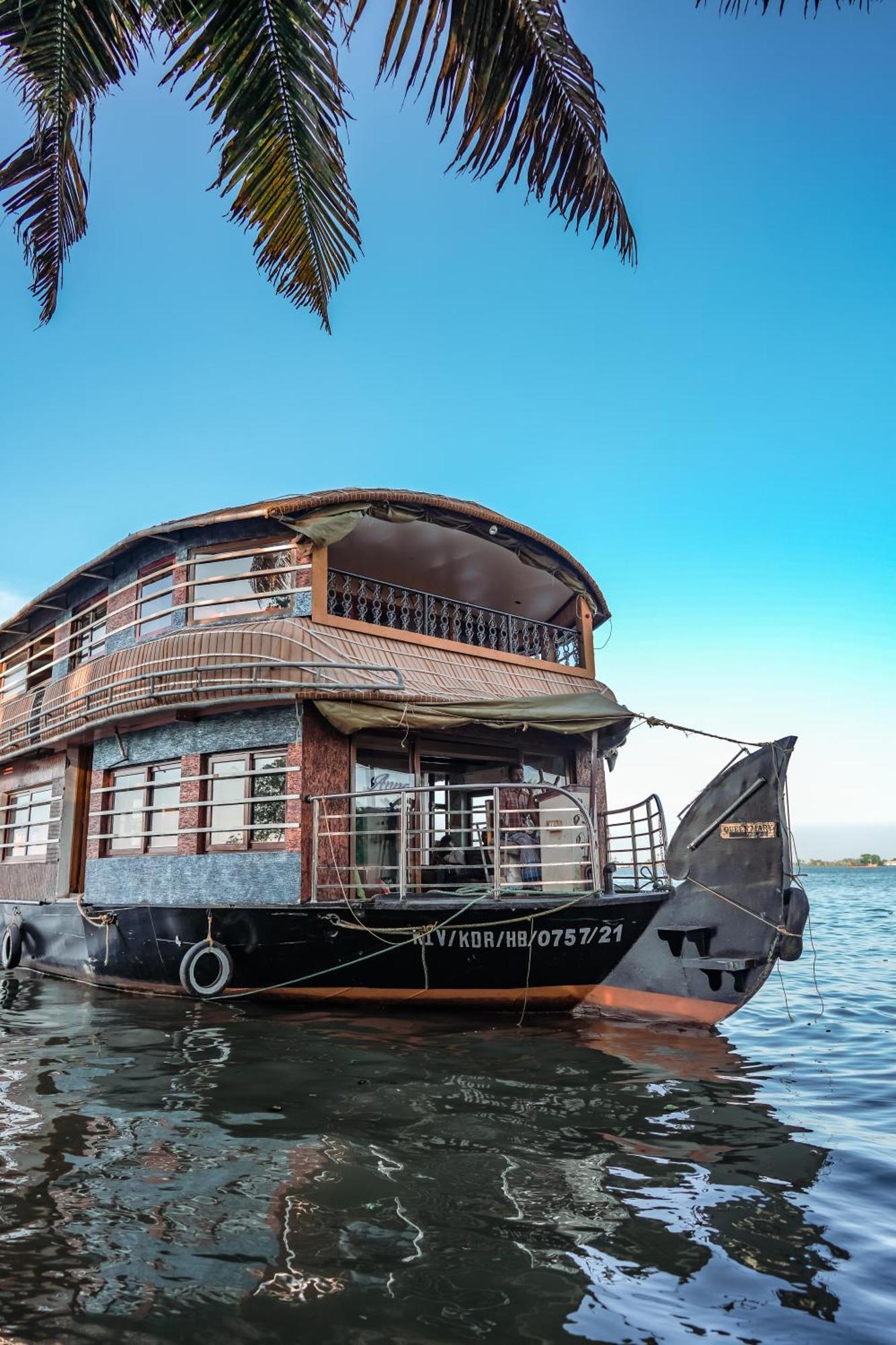 Venice Premium Houseboats Alleppey アーラップーザ県 エクステリア 写真